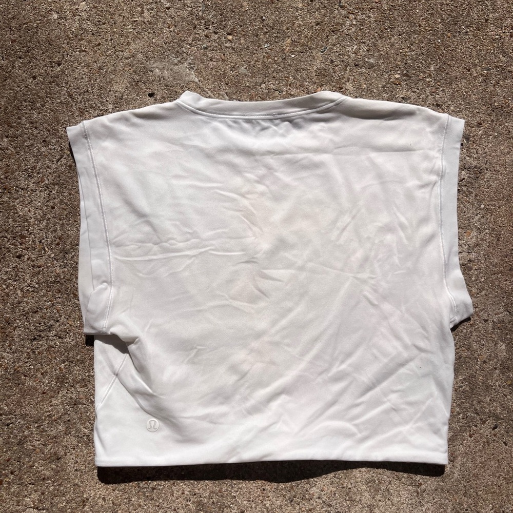 lululemon athletica Classic White Short Sleeve Tee